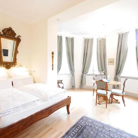 Rotdorn Hotell