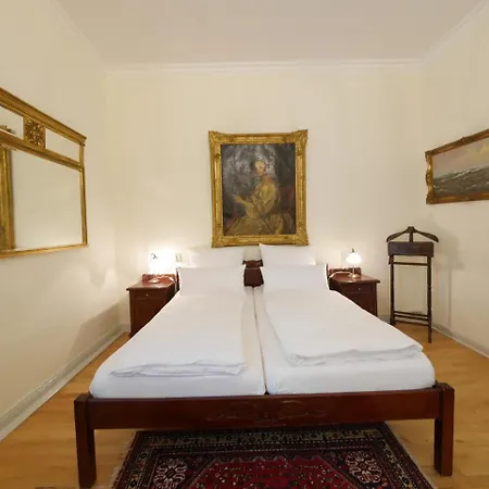 Rotdorn Hotell