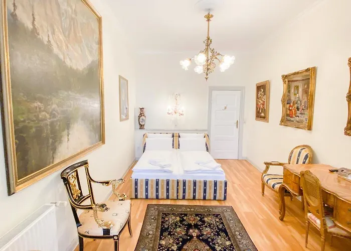 罗特多恩酒店 3*