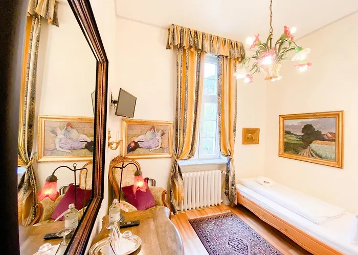 罗特多恩酒店 3*